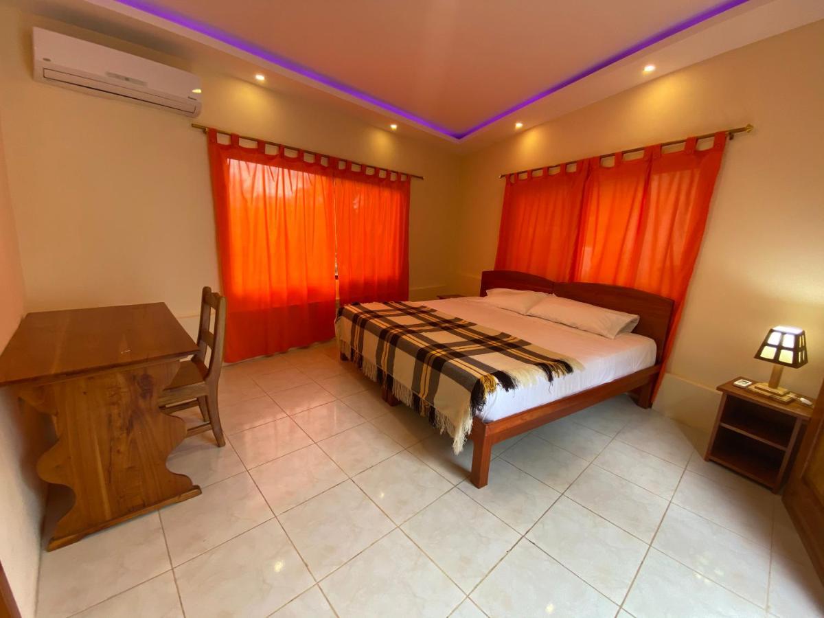 Hostel Vista Al Mar Puerto Ayora (Galapagos Islands)